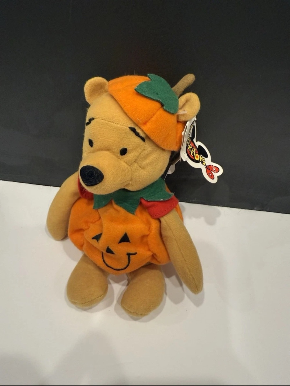 Halloween Disney Store Winnie the Pooh Pumpkin Pooh Bean Bag Plush